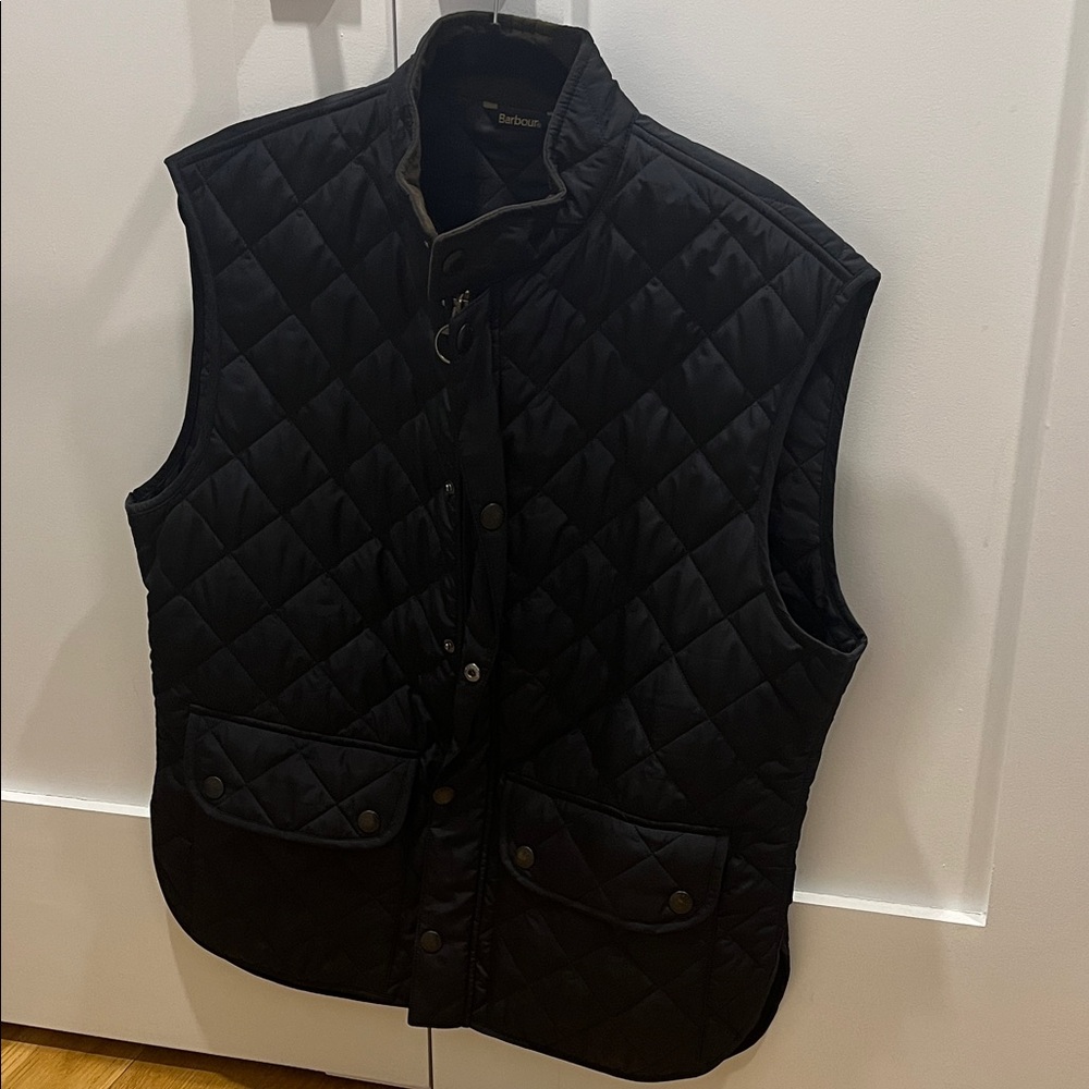 Barbour Men's Dark Quilted Vest